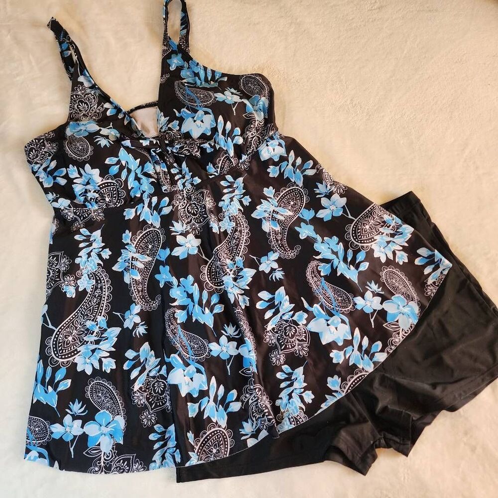Unbranded 2 Piece Swim Dress with Boy Shorts  Pits Size 20W Blue and Black Flora